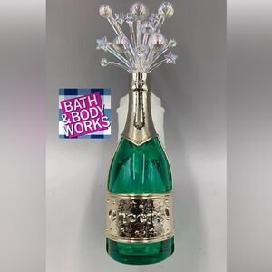 B&BW Champagne Bottle Wallflower Plug